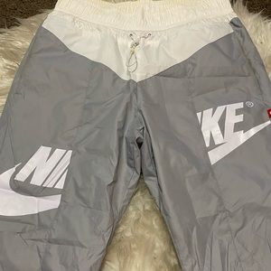 Nike Windbreaker Joggers